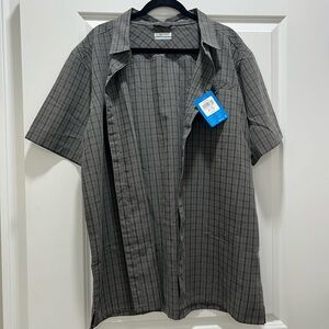 Columbia Men's Gray Plaid Short-Sleeve Button-Down Shirt